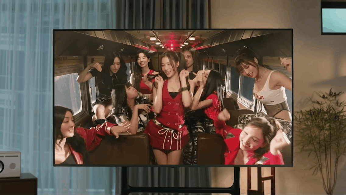 Foto terbaru Sana (TWICE)