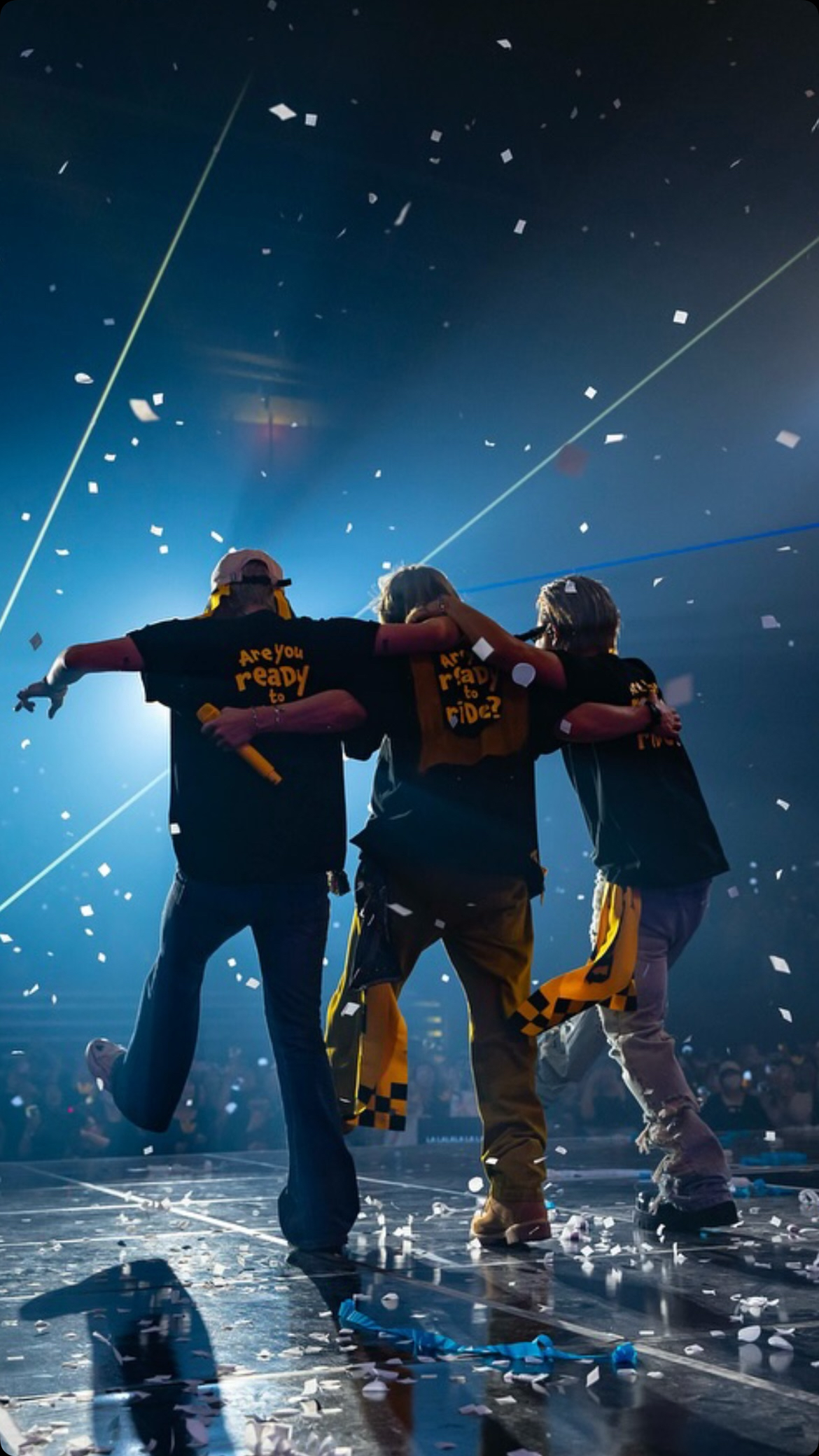 Recent activity shot of BIGBANG