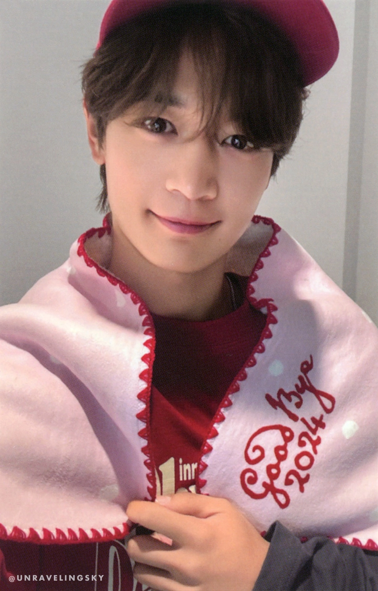 Behind-the-scenes cut of Minho (SHINee)