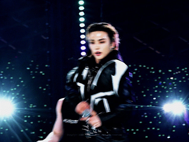 A moment captured by Hyunjin (Stray Kids)'s fan