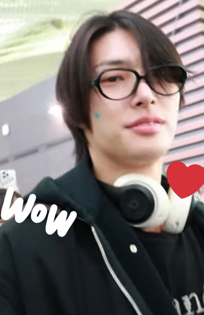 A moment captured by Mingi (ATEEZ)'s fan