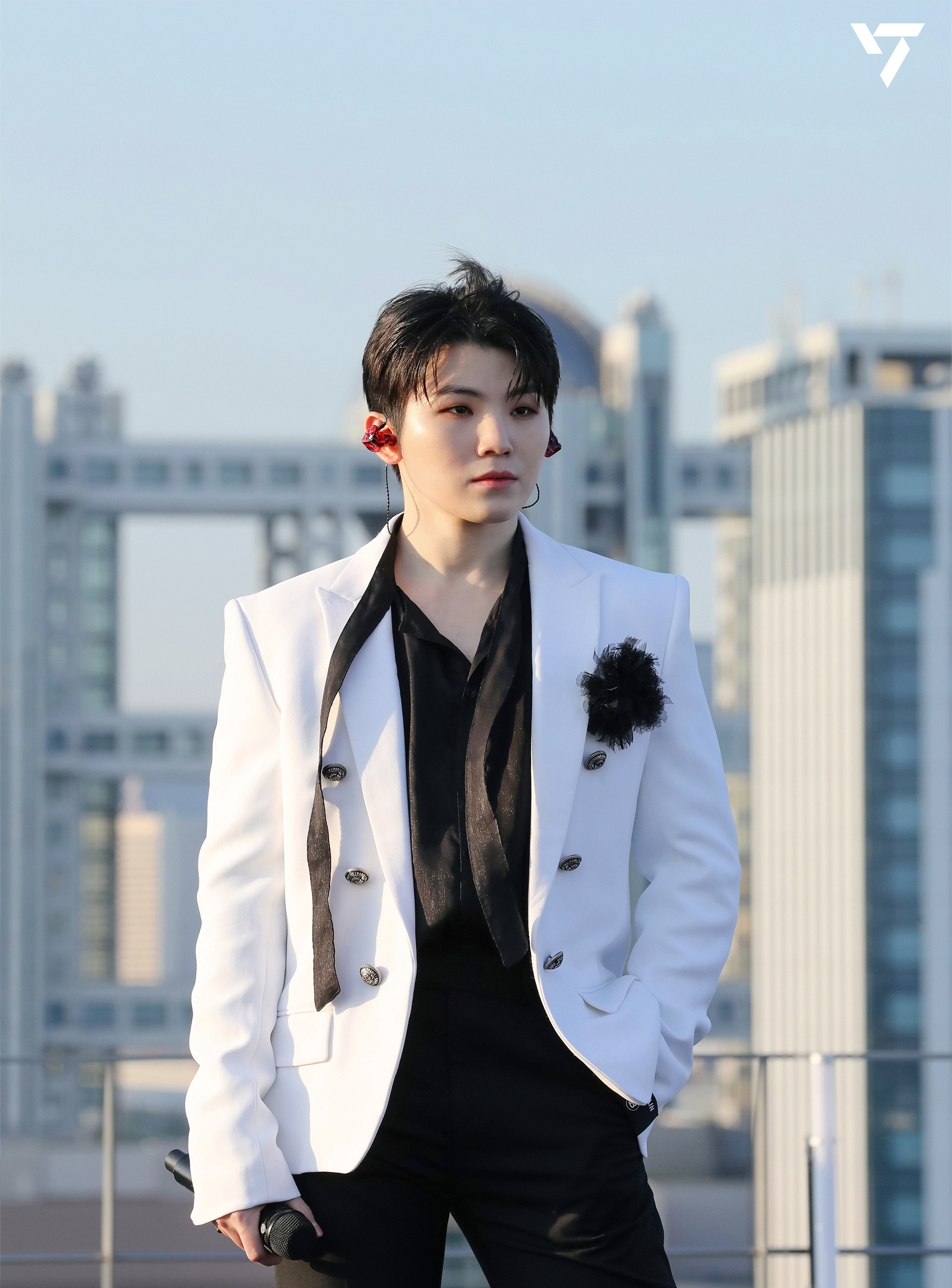 Behind-the-scenes cut of Woozi (SEVENTEEN)