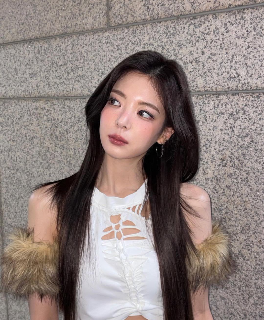 Behind-the-scenes cut of Lia (ITZY)