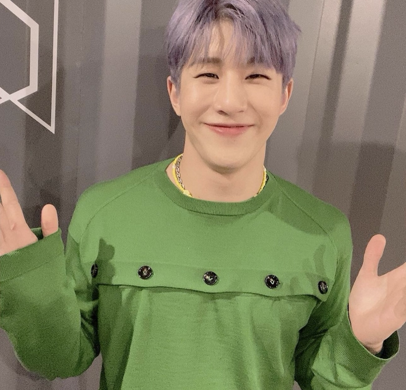 A moment captured by Jinjin (ASTRO)'s fan