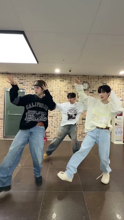 Recent activity shot of Hangyul (POLARIX)