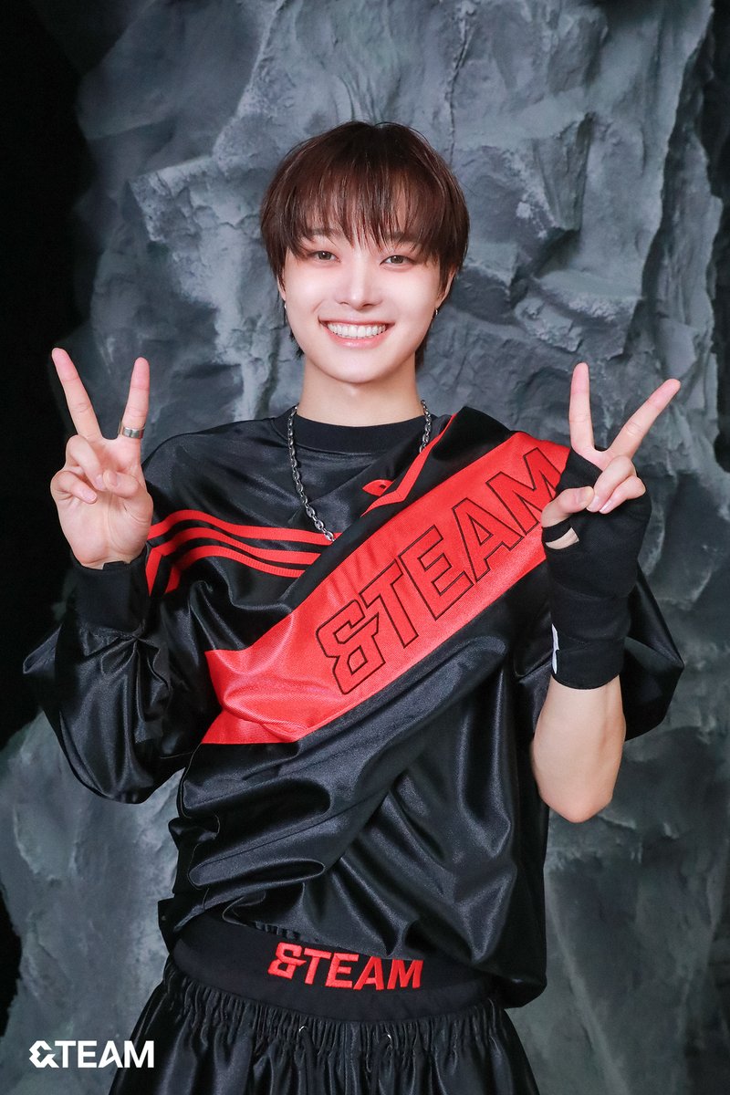 Behind-the-scenes cut of &TEAM