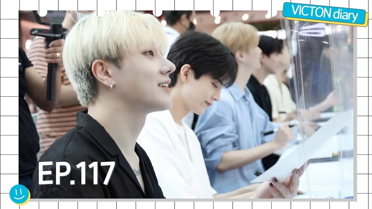 A moment captured by VICTON's fan