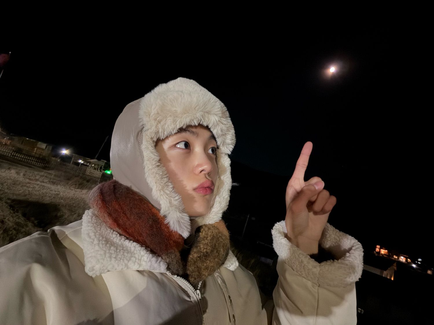 Behind-the-scenes cut of Hyeongjun (CRAVITY)