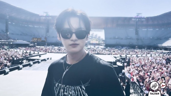 Latest photo of Lee Know (Stray Kids)