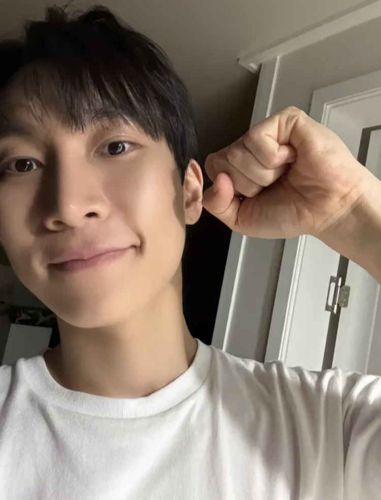 ウングァン (BTOB)の最新写真