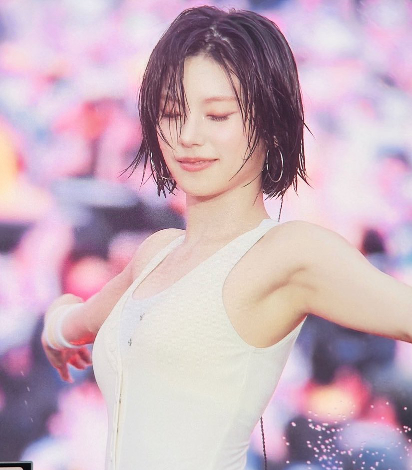 A moment captured by Yeji (ITZY)'s fan