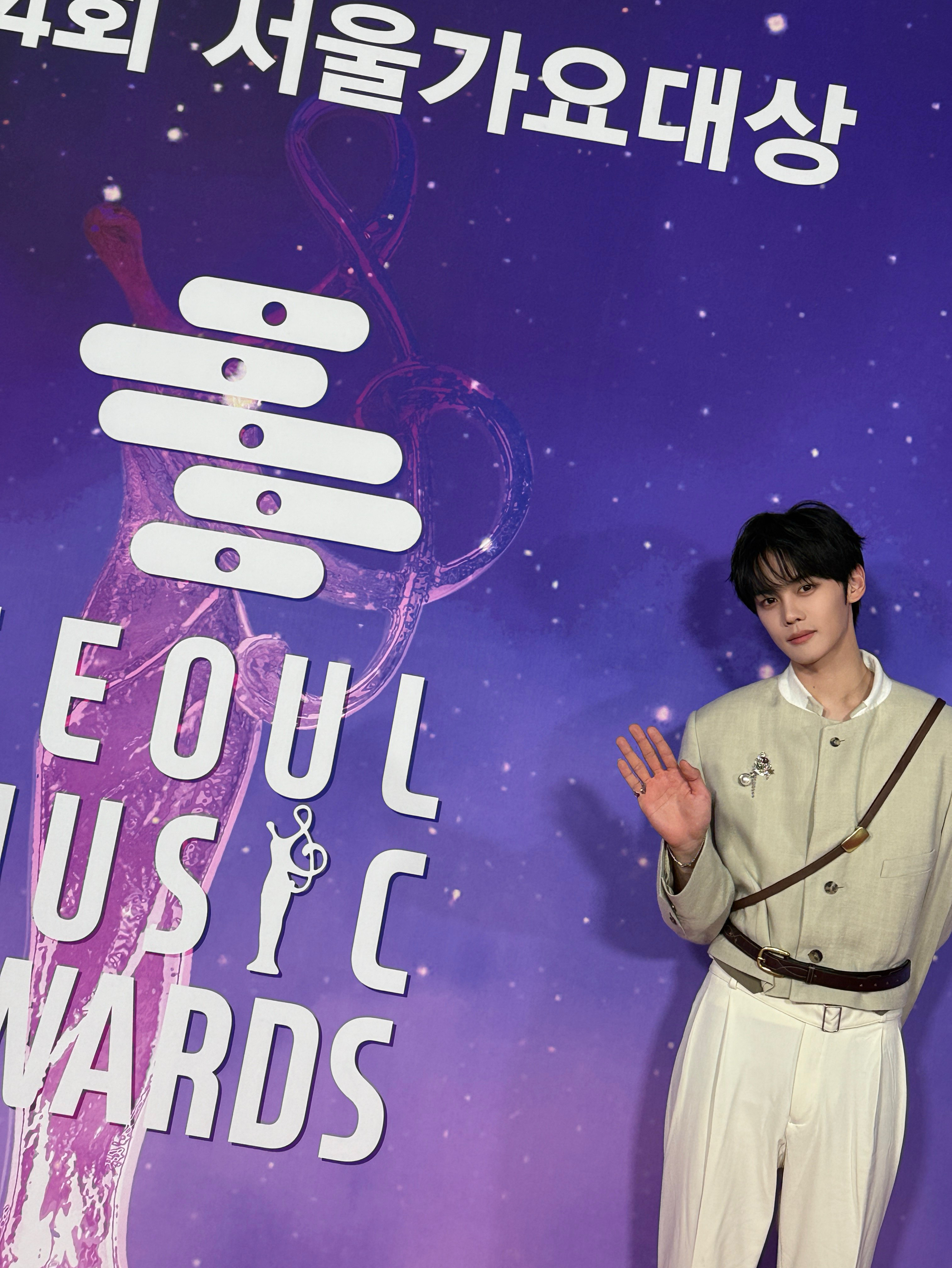 Behind-the-scenes cut of Kim Gyuvin (ZEROBASEONE)