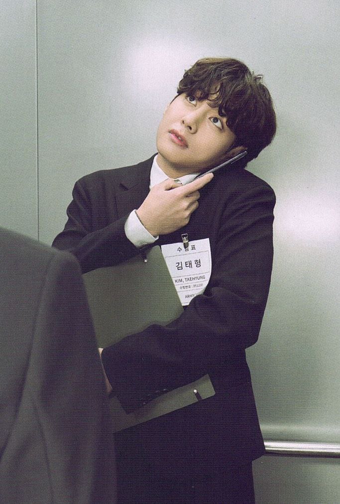 V (防彈少年團)的最新活動照片