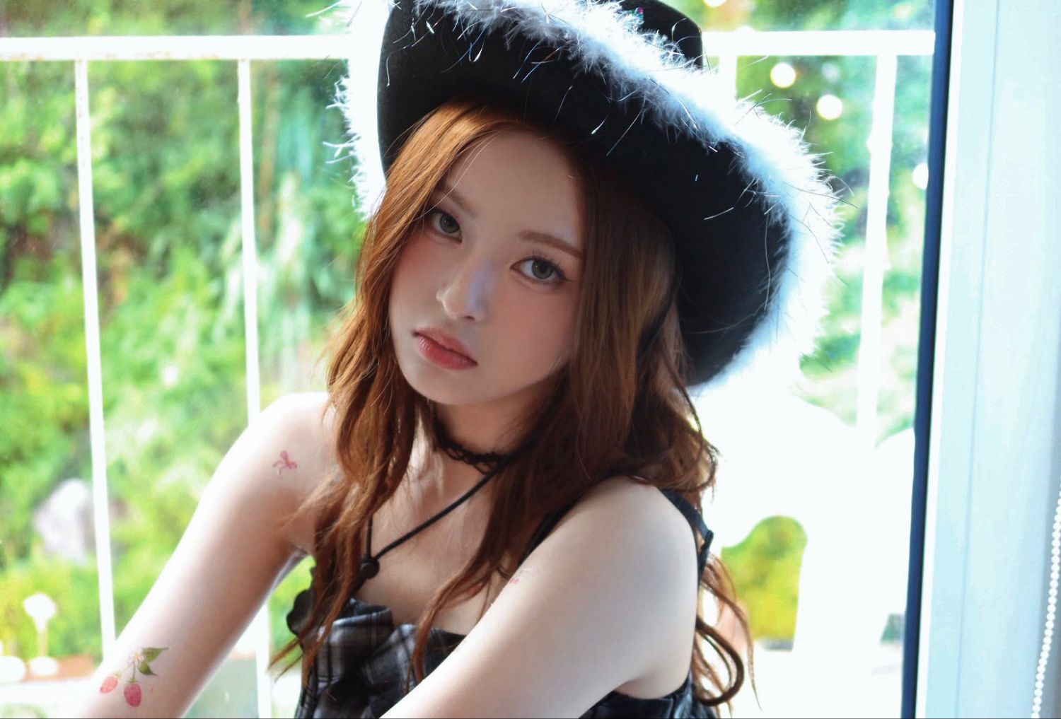 Behind-the-scenes cut of Chiquita (BABYMONSTER)