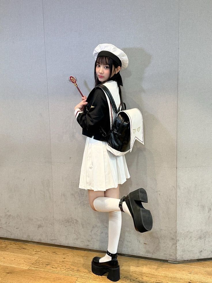 Recent activity shot of Wonhee (ILLIT)
