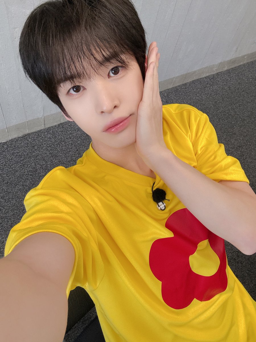 Recent activity shot of CRAVITY