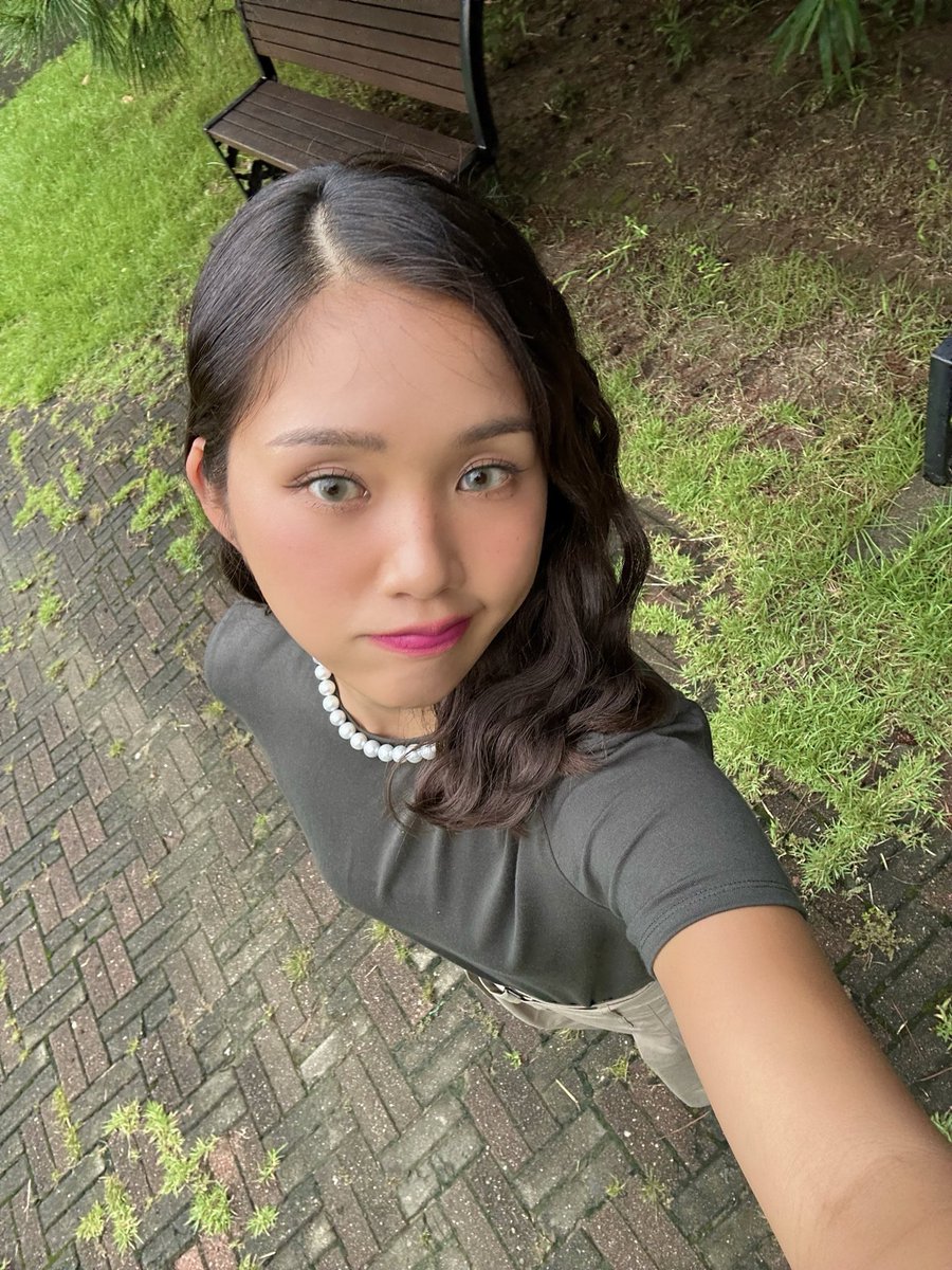 A moment captured by OH MY GIRL's fan