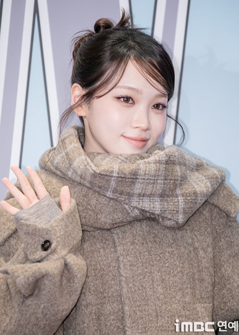 Behind-the-scenes cut of Kim Chaewon (LE SSERAFIM)