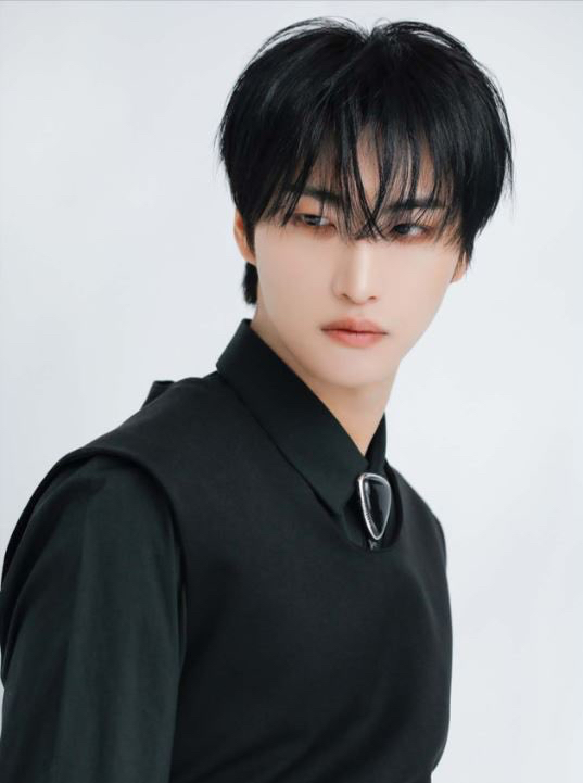 Recent activity shot of Seonghwa (ATEEZ)