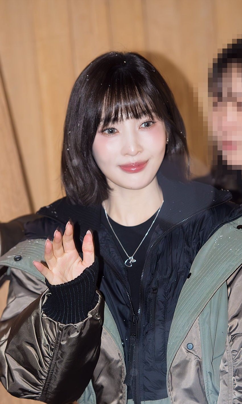 Latest photo of Joy (Red Velvet)