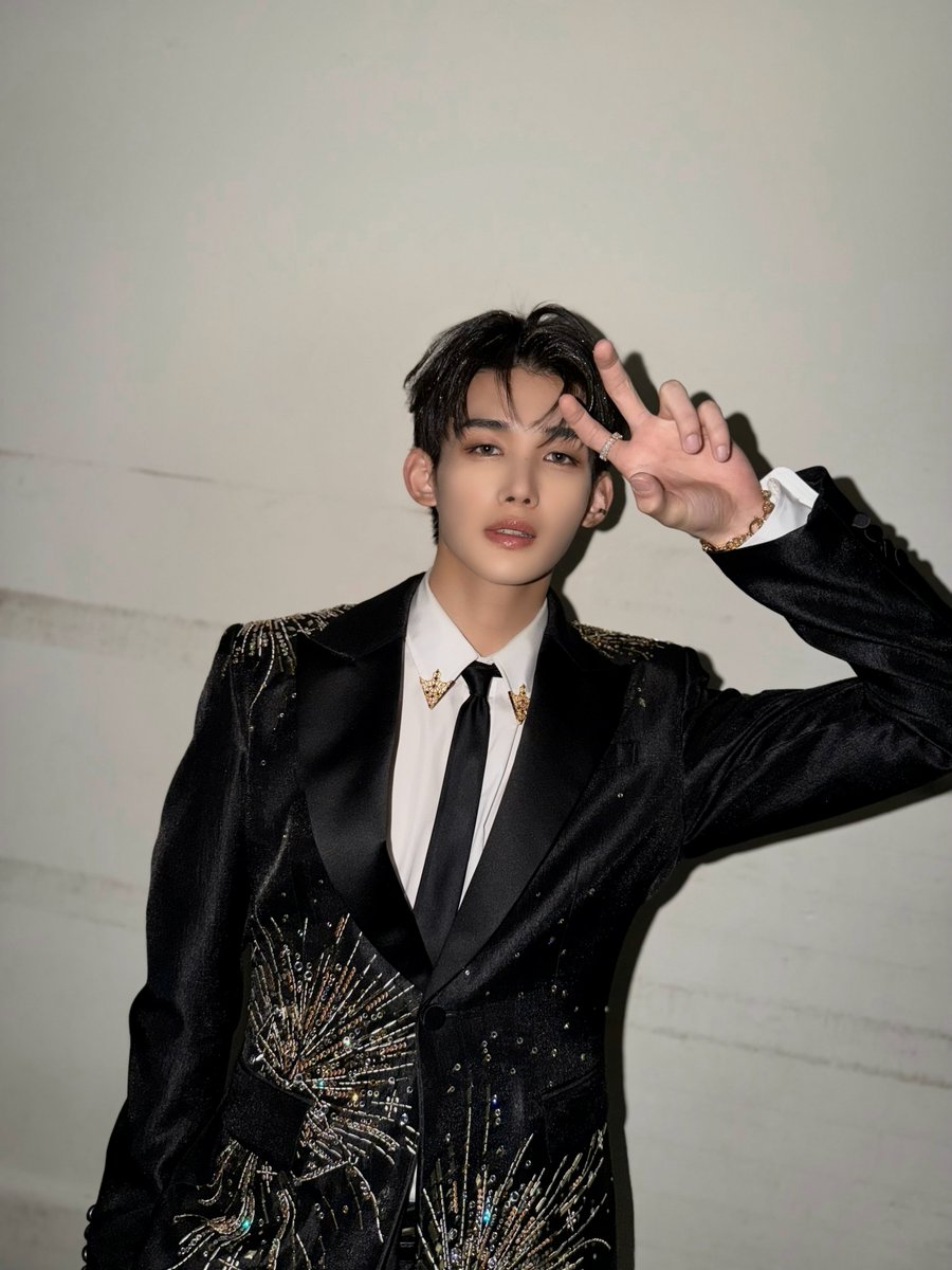 Recent activity shot of Jo (&TEAM)