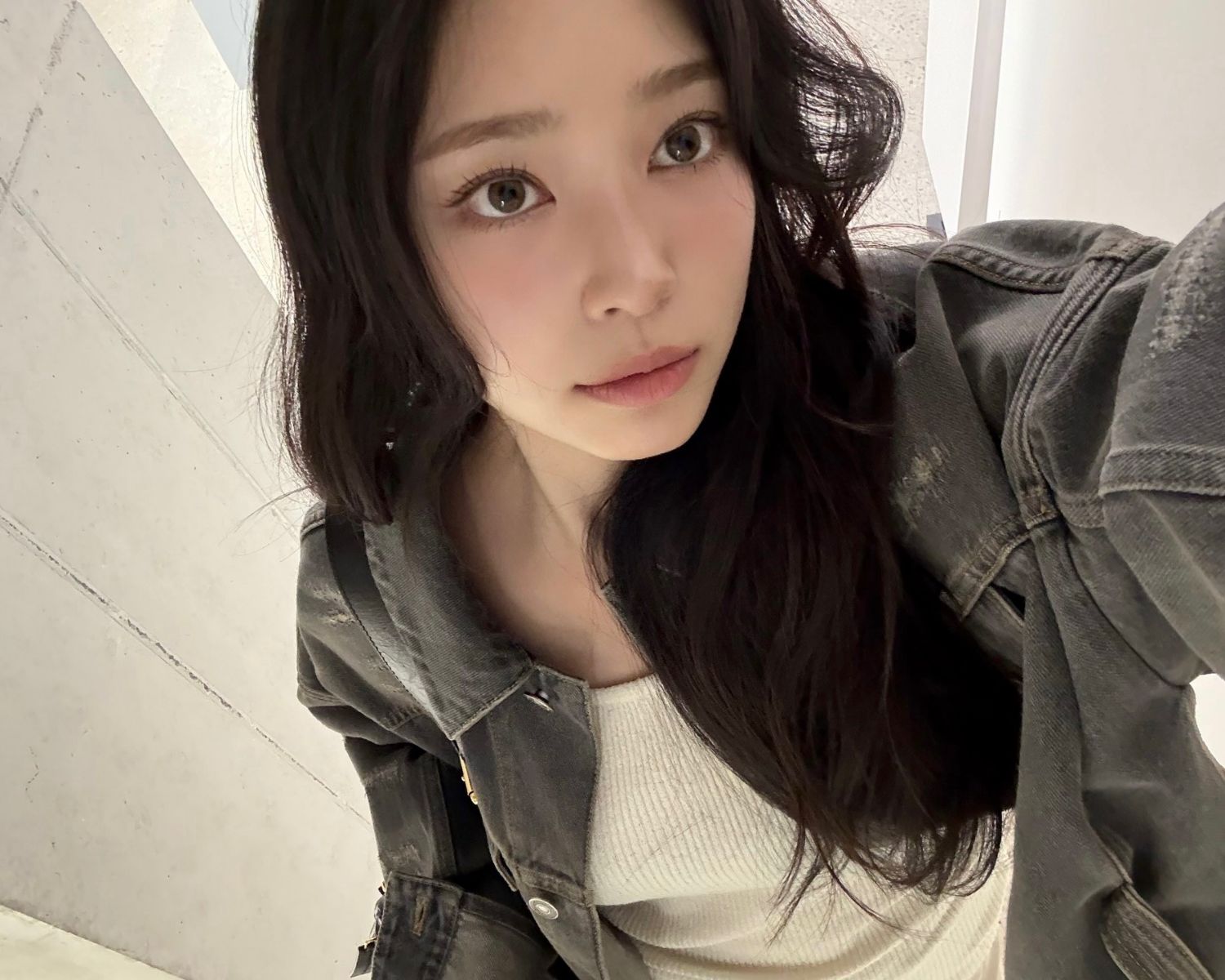 Potret di balik layar Kim Minju
