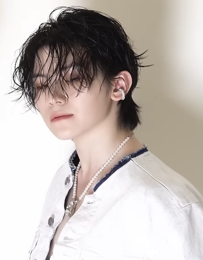 Woozi (SEVENTEEN)的最新照片