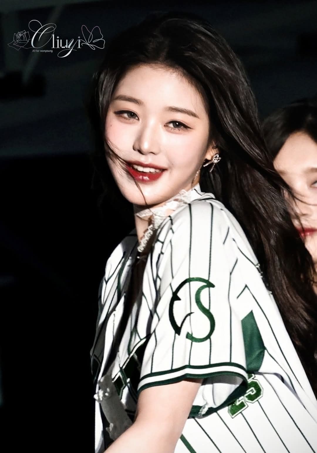 A moment captured by Jang Wonyoung (IVE)'s fan