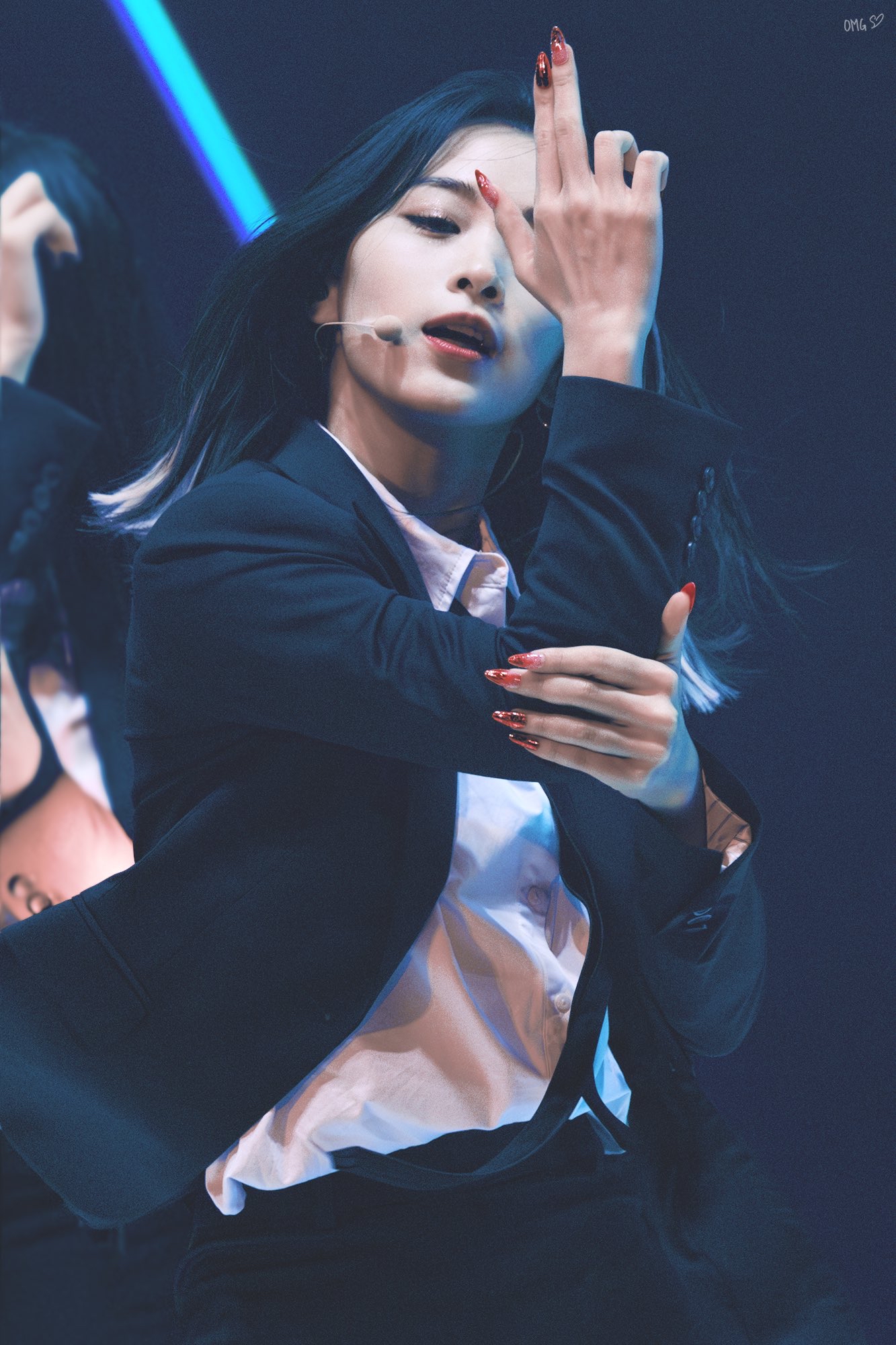 Behind-the-scenes cut of Ryujin (ITZY)