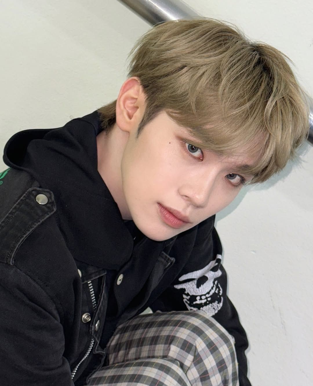 Recent activity shot of Kim Taerae (ZEROBASEONE)