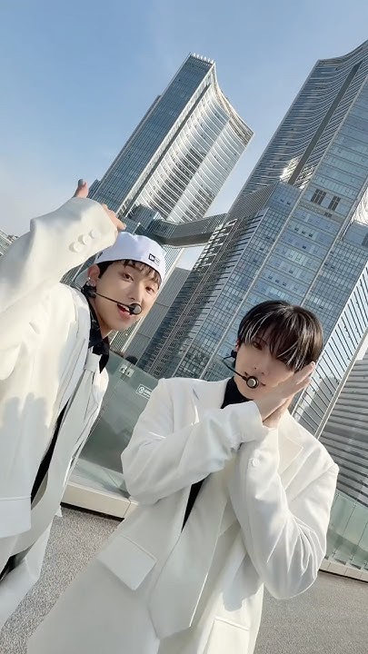 A moment captured by Nicholas (&TEAM)'s fan