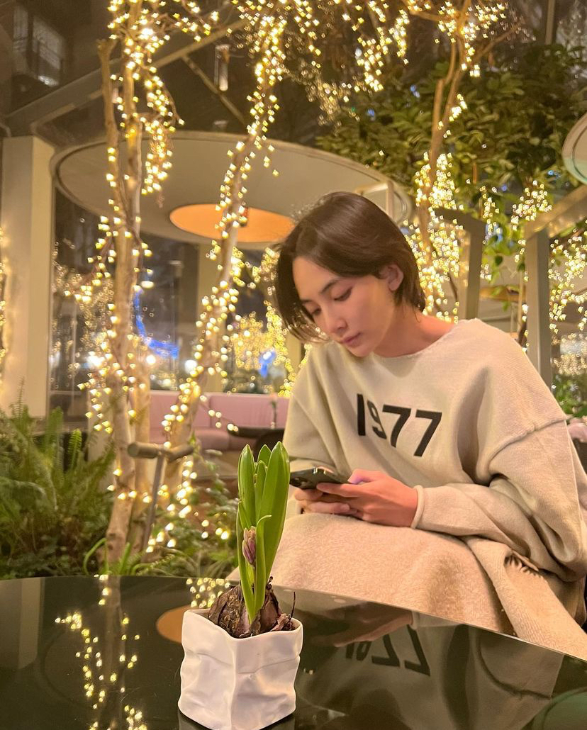 Latest photo of Jeonghan (SEVENTEEN)