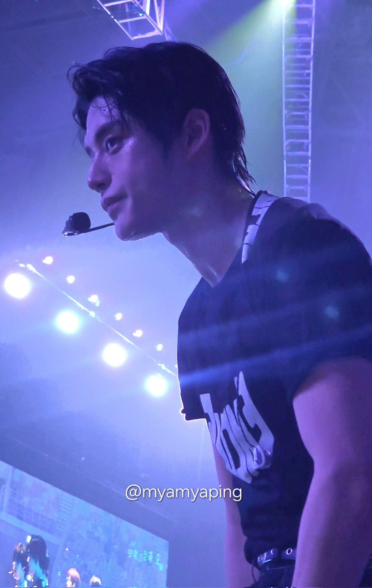 A moment captured by Kim Jiwoong (ZEROBASEONE)'s fan