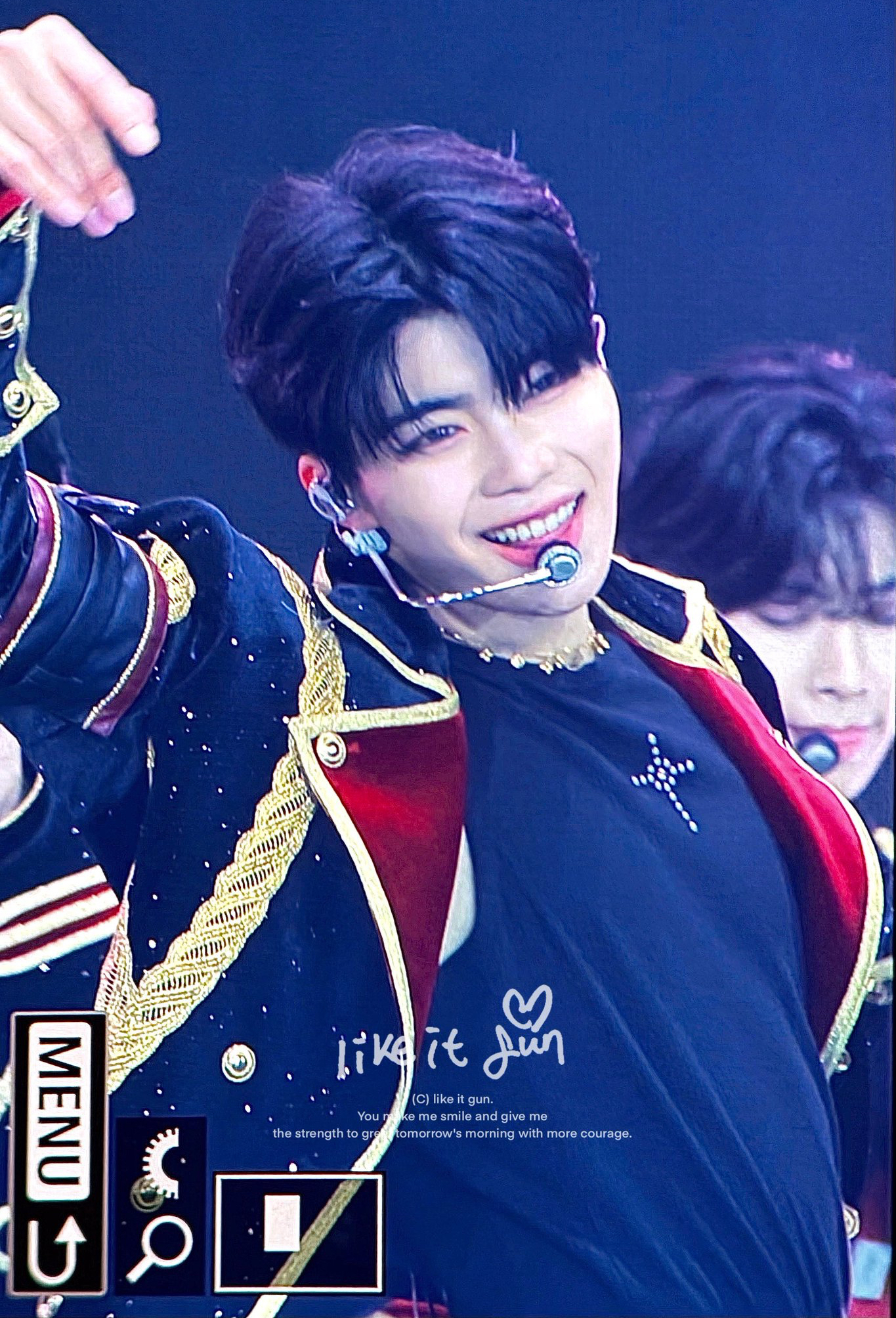 朴干旭 (ZEROBASEONE)的幕后花絮