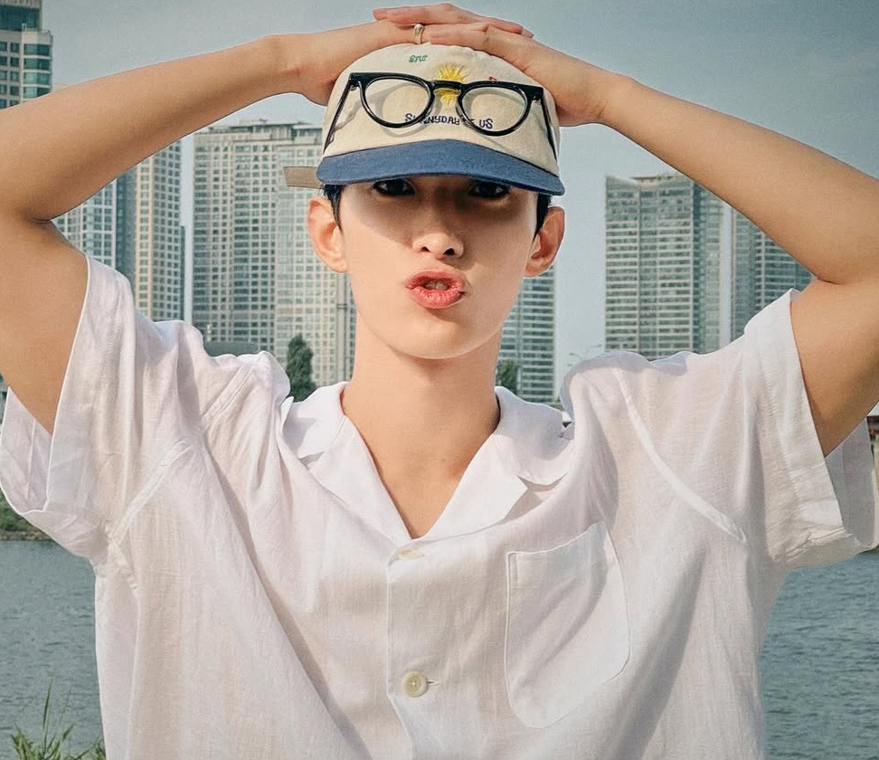Latest photo of DK (SEVENTEEN)