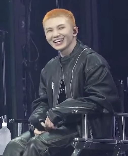 A moment captured by Woozi (SEVENTEEN)'s fan