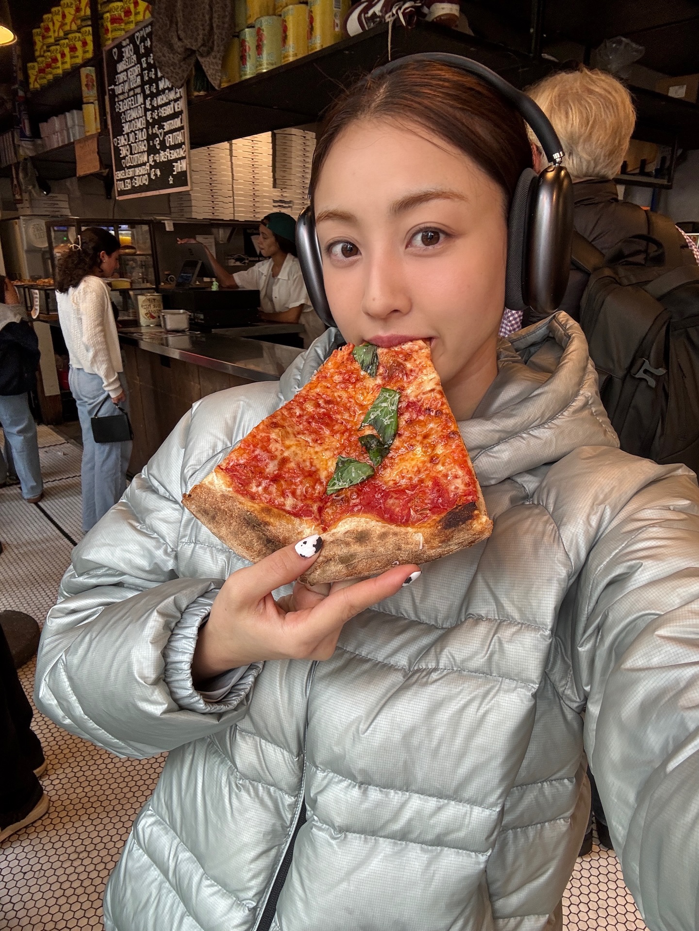 Behind-the-scenes cut of Jihyo (TWICE)
