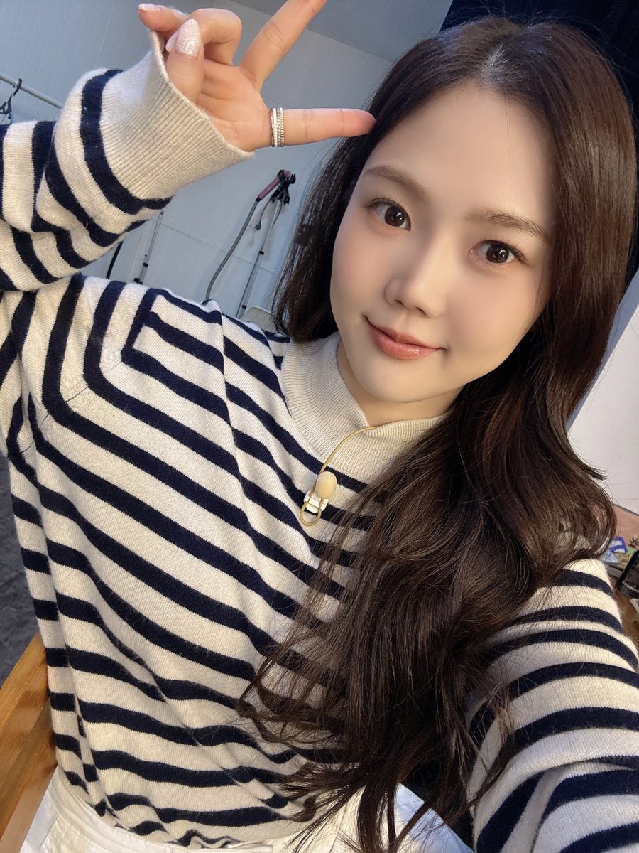 Recent activity shot of OH MY GIRL