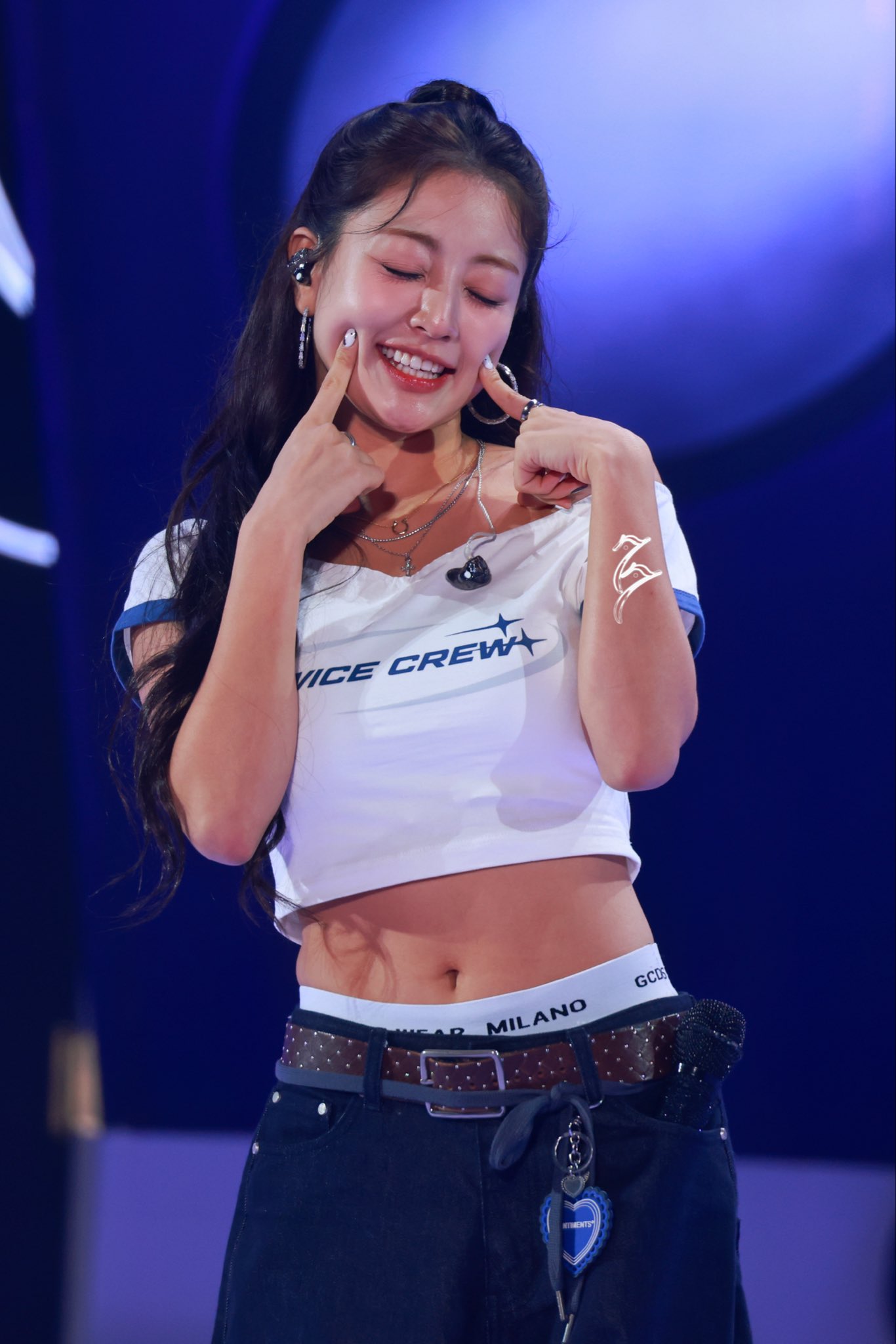 Latest photo of Jihyo (TWICE)