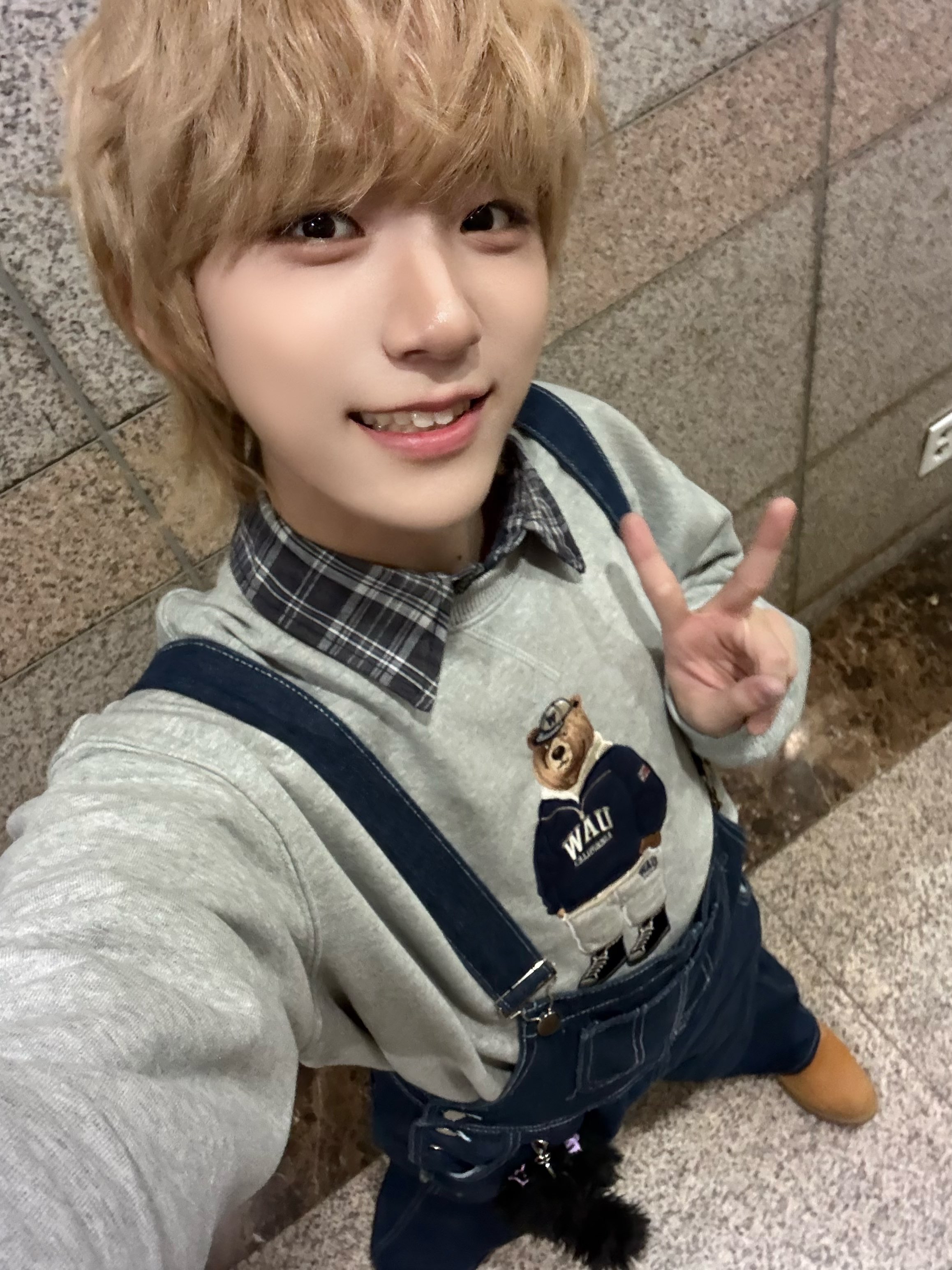 Behind-the-scenes cut of Daisuke (AHOF)