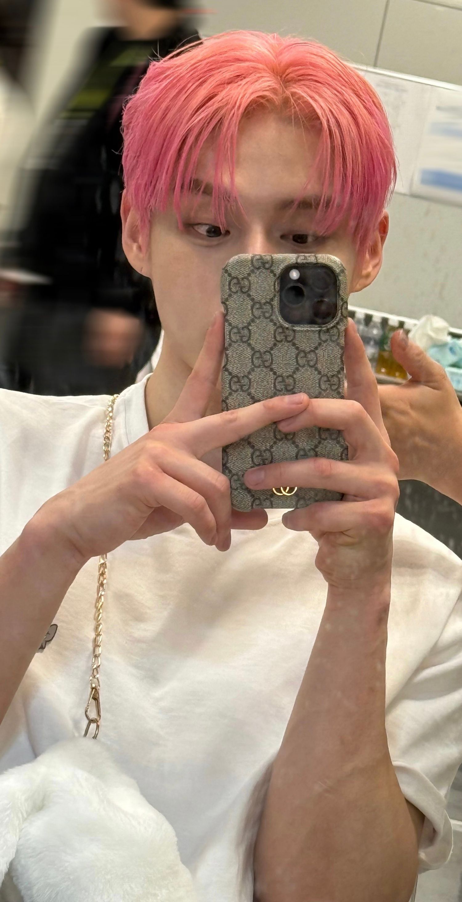 A moment captured by Kim Jiwoong (ZEROBASEONE)'s fan