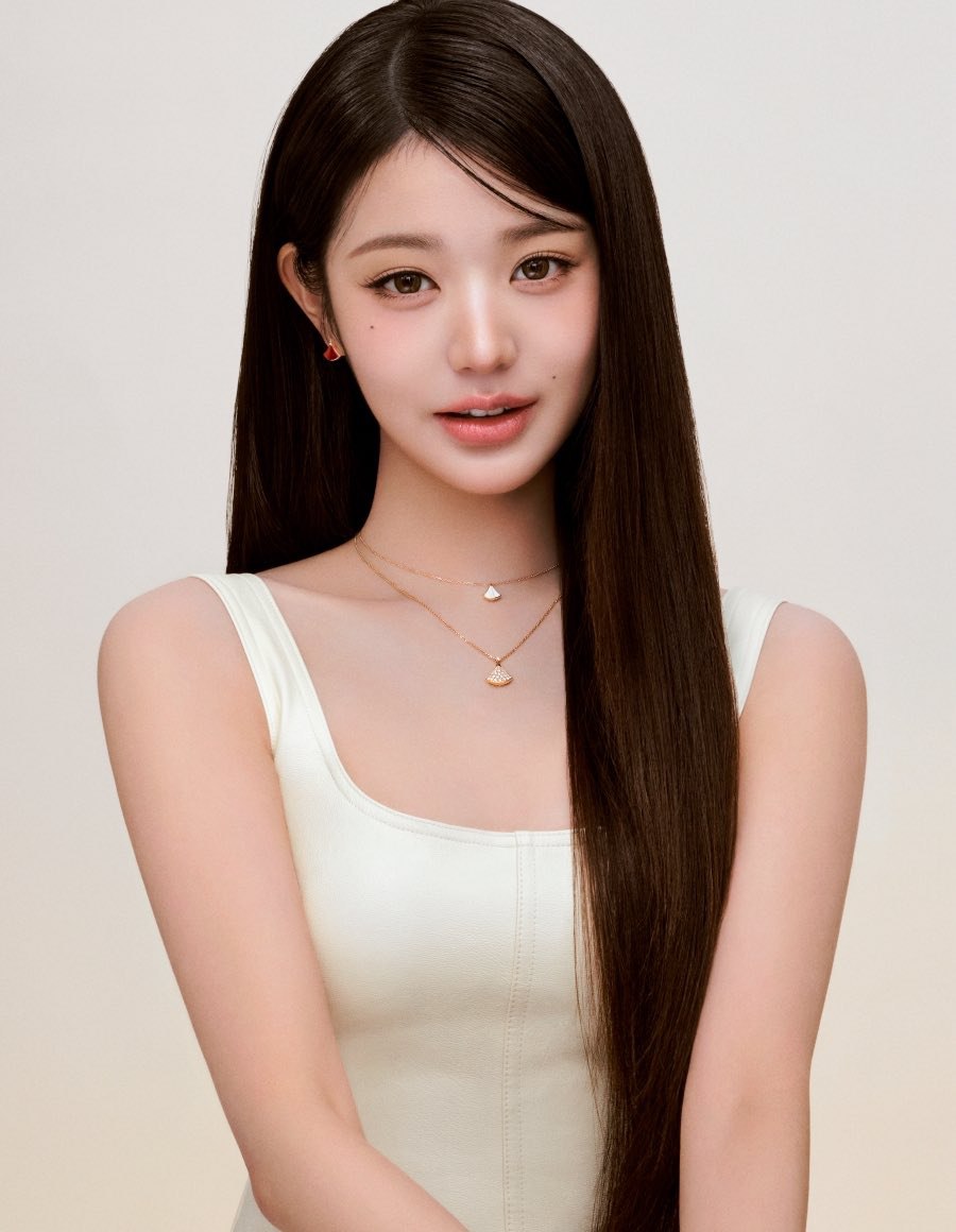 장원영 (IVE)의 비하인드 컷