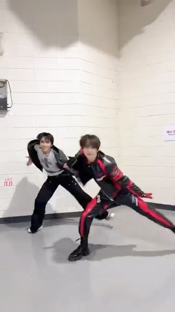 A moment captured by Hyeongjun (CRAVITY)'s fan