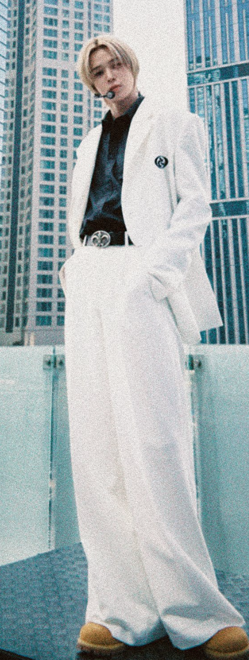 Behind-the-scenes cut of K (&TEAM)