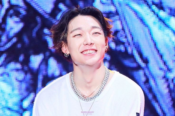 BOBBY (iKON)的最新活动照片