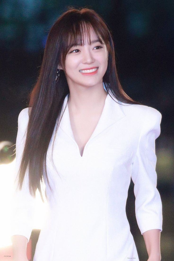 Behind-the-scenes cut of Sejeong