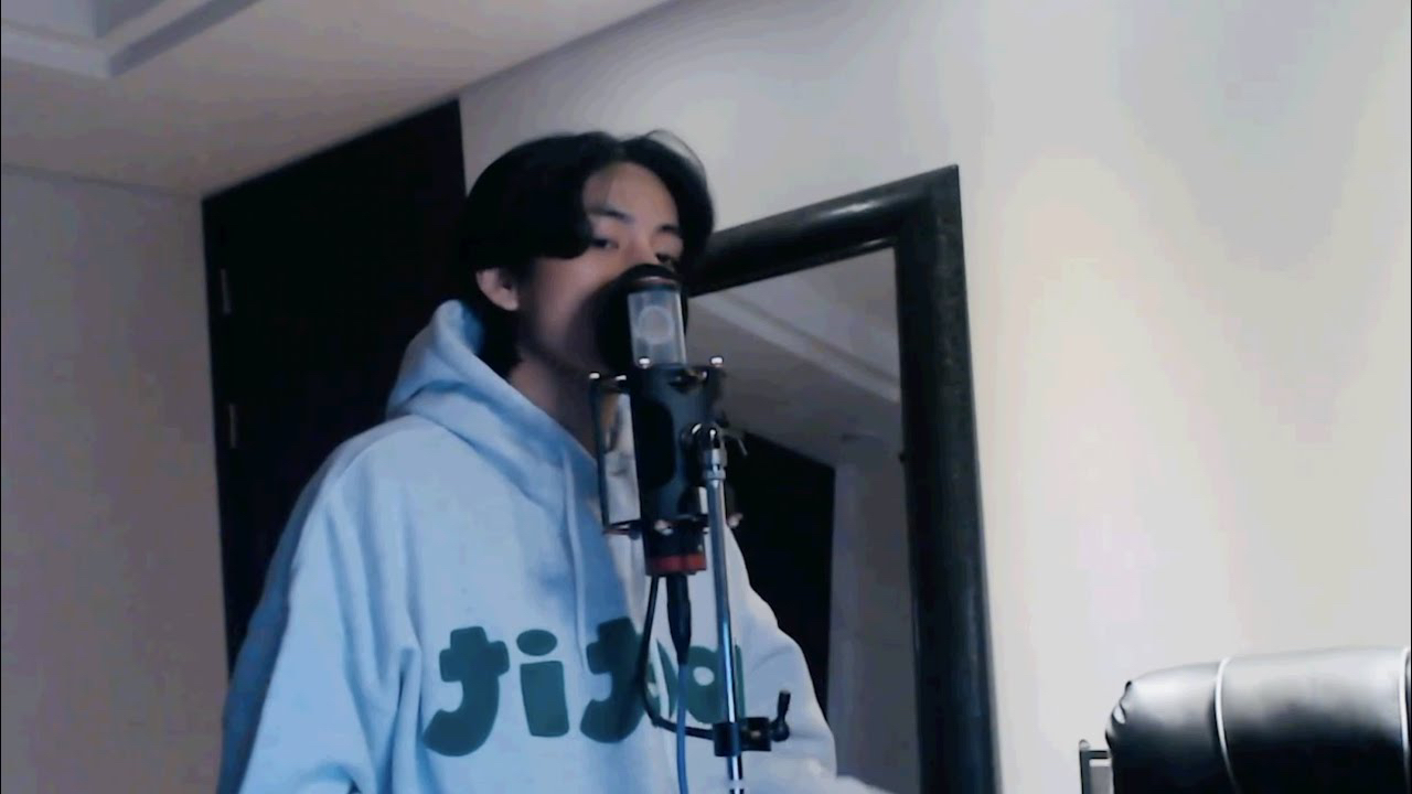 뷔 (방탄소년단)의 비하인드 컷