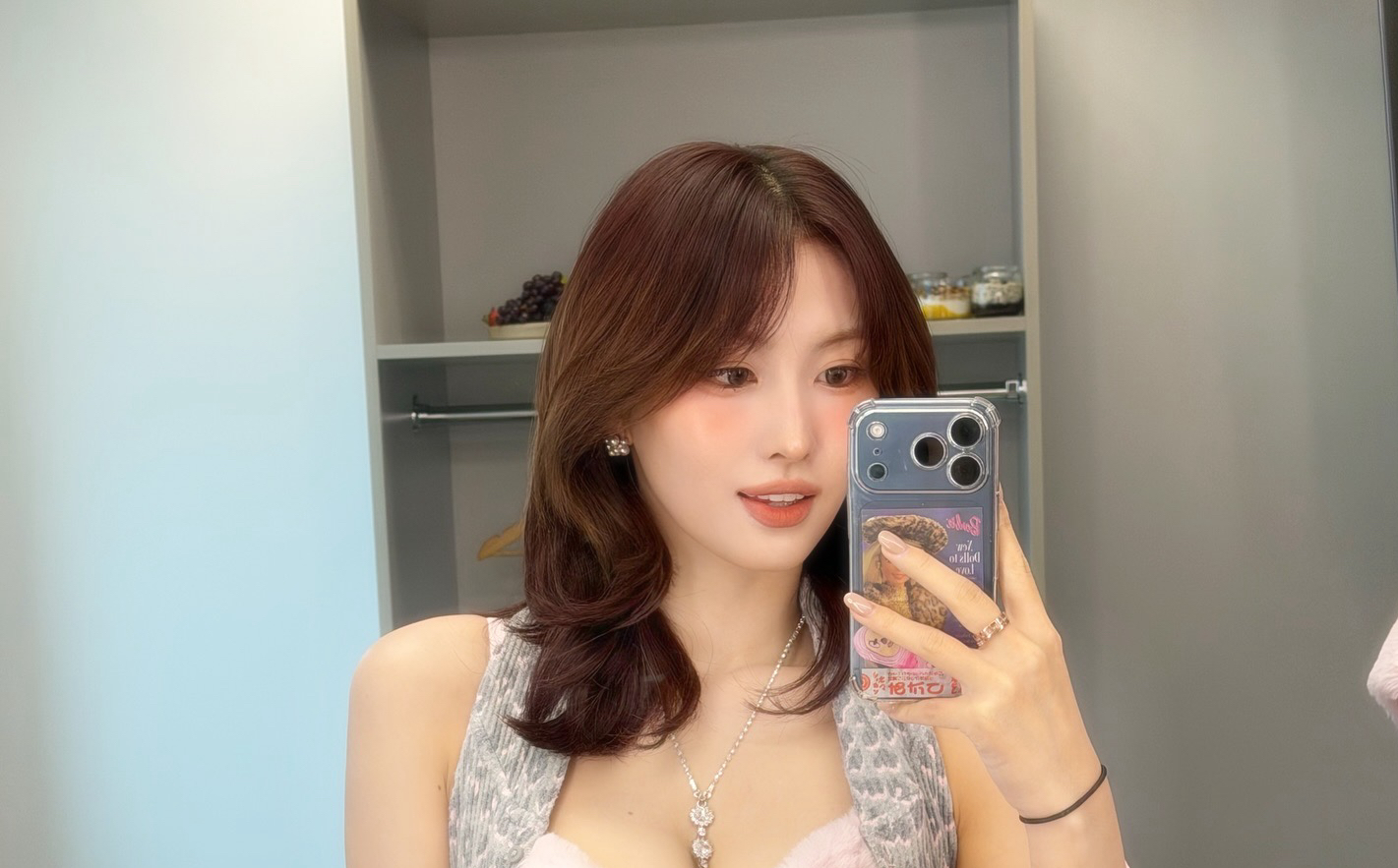 A moment captured by Momo (TWICE)'s fan