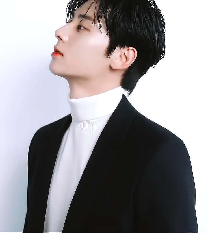 Behind-the-scenes cut of Hwang Minhyun