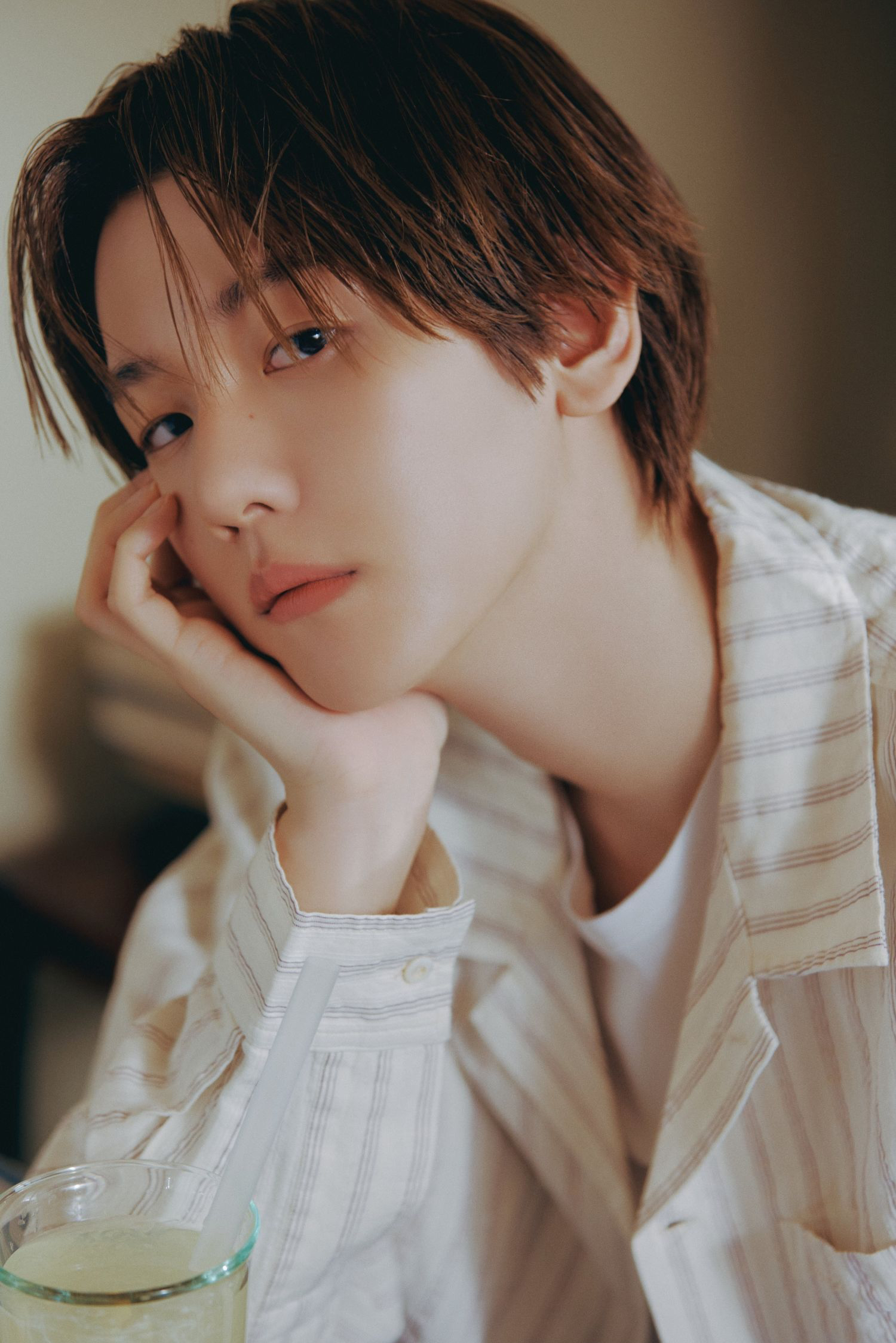 Behind-the-scenes cut of Baekhyun (EXO)